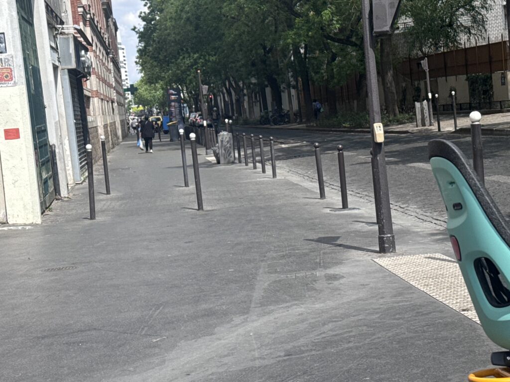 Rue Curial à Paris 19 où Nexor Nuisibles est intervenu pour une infestation de punaises de lit