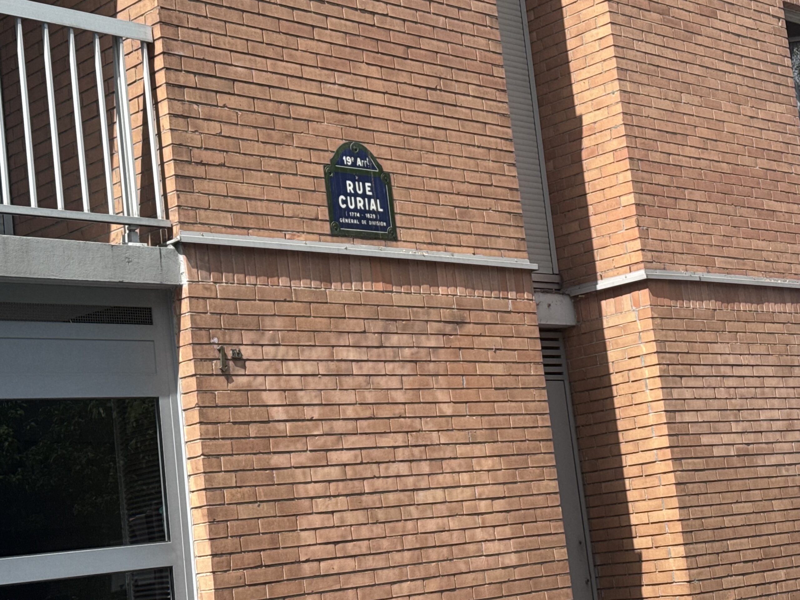 Intervention contre les punaises de lit dans le secteur Rue Curial à Paris 19 réalisée par Nexor Nuisibles